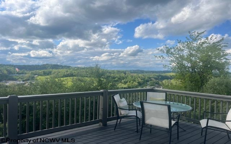133 Elderbury Lane, Fairmont, West Virginia 26554, 4 Bedrooms Bedrooms, 11 Rooms Rooms,3 BathroomsBathrooms,Single Family Detached,For Sale,Elderbury,10164566