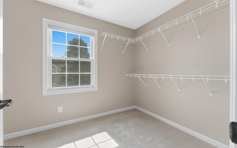 8 Cardiff Drive, Morgantown, West Virginia 26508-0000, 4 Bedrooms Bedrooms, 10 Rooms Rooms,3 BathroomsBathrooms,Single Family Detached,For Sale,Cardiff,10164583