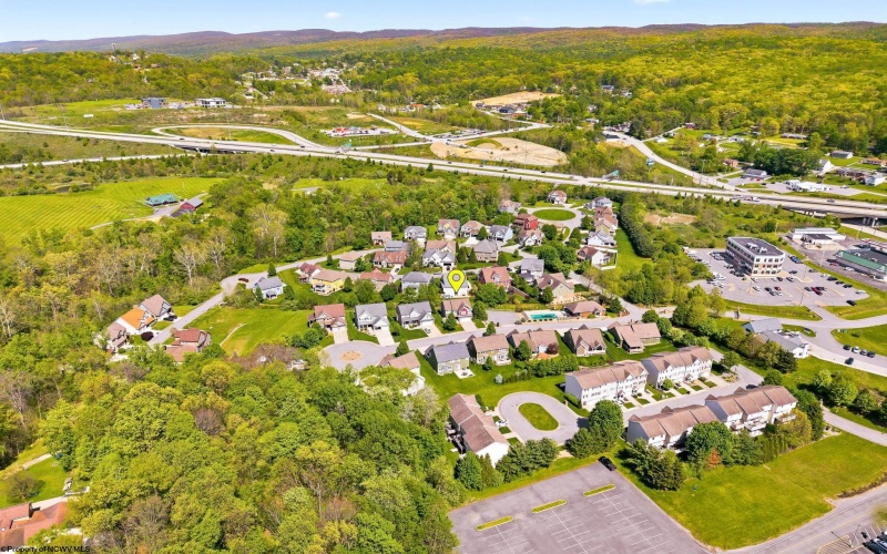 8 Cardiff Drive, Morgantown, West Virginia 26508-0000, 4 Bedrooms Bedrooms, 10 Rooms Rooms,3 BathroomsBathrooms,Single Family Detached,For Sale,Cardiff,10164583