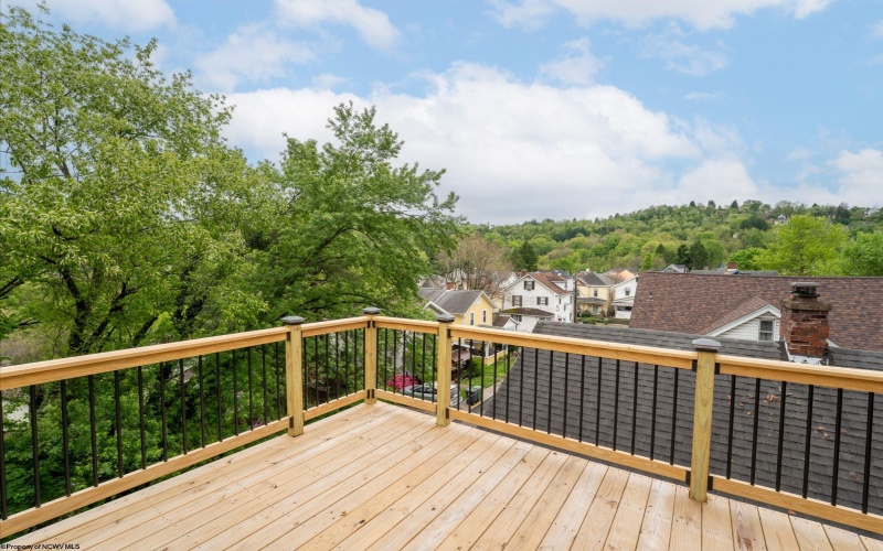 44 Edgehill Street, Morgantown, West Virginia 26501, 3 Bedrooms Bedrooms, 5 Rooms Rooms,1 BathroomBathrooms,Single Family Detached,For Sale,Edgehill,10164574
