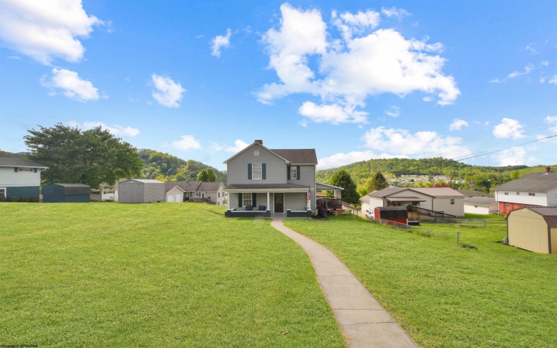 367 Broadway Avenue, Star City, West Virginia 26505, 3 Bedrooms Bedrooms, 7 Rooms Rooms,1 BathroomBathrooms,Single Family Detached,For Sale,Broadway,10164586