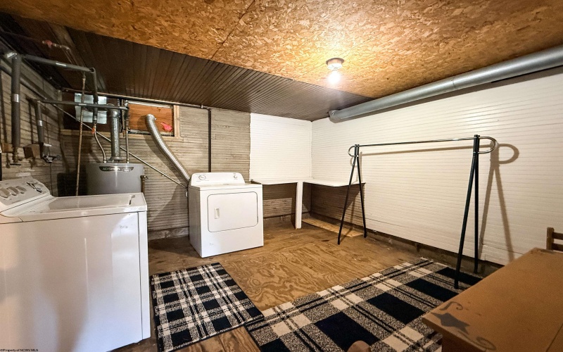 129 Thorn Street, Clarksburg, West Virginia 26301, 2 Bedrooms Bedrooms, 4 Rooms Rooms,1 BathroomBathrooms,Single Family Detached,For Sale,Thorn,10164576