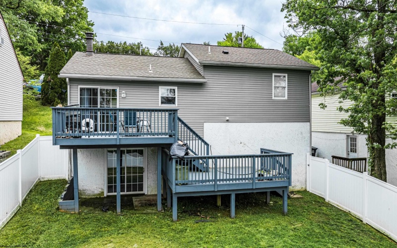 921 Revere Street, Morgantown, West Virginia 26505, 4 Bedrooms Bedrooms, 7 Rooms Rooms,2 BathroomsBathrooms,Single Family Detached,For Sale,Revere,10164577