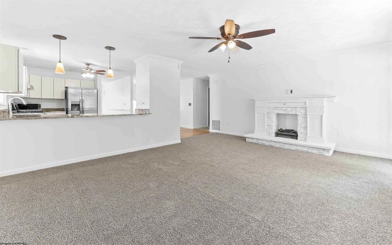 2062 Pinecrest Drive, Morgantown, West Virginia 26505, 4 Bedrooms Bedrooms, 9 Rooms Rooms,3 BathroomsBathrooms,Single Family Detached,For Sale,Pinecrest,10164575