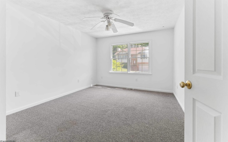 2062 Pinecrest Drive, Morgantown, West Virginia 26505, 4 Bedrooms Bedrooms, 9 Rooms Rooms,3 BathroomsBathrooms,Single Family Detached,For Sale,Pinecrest,10164575