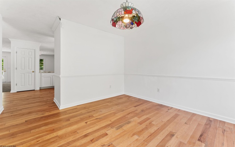 2062 Pinecrest Drive, Morgantown, West Virginia 26505, 4 Bedrooms Bedrooms, 9 Rooms Rooms,3 BathroomsBathrooms,Single Family Detached,For Sale,Pinecrest,10164575