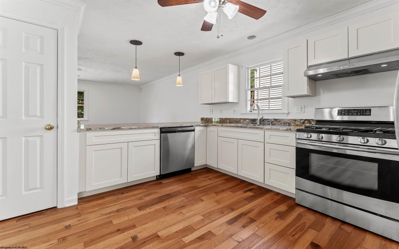 2062 Pinecrest Drive, Morgantown, West Virginia 26505, 4 Bedrooms Bedrooms, 9 Rooms Rooms,3 BathroomsBathrooms,Single Family Detached,For Sale,Pinecrest,10164575