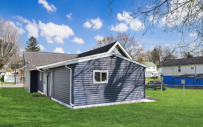 111 Caldwell Street, Terra Alta, West Virginia 26764, 2 Bedrooms Bedrooms, 5 Rooms Rooms,1 BathroomBathrooms,Single Family Detached,For Sale,Caldwell,10164595