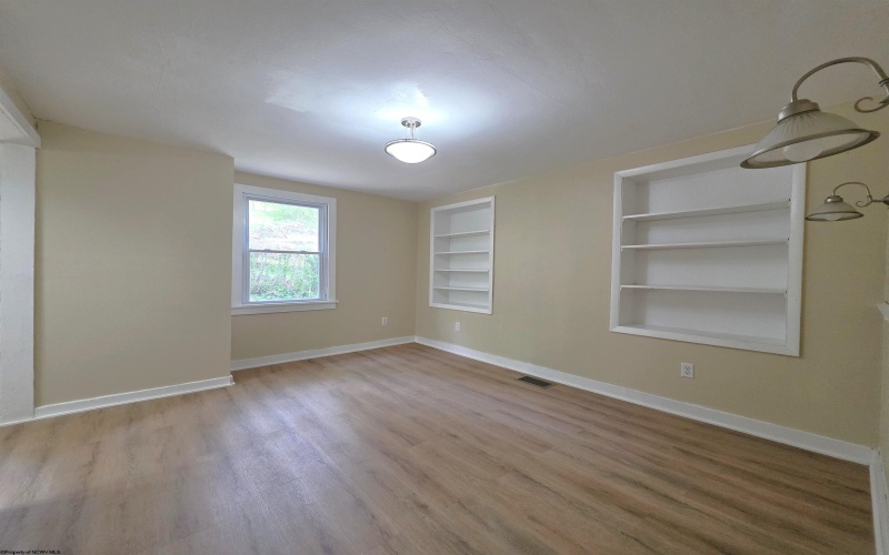 1300 Hillcrest Road, Fairmont, West Virginia 26554, 3 Bedrooms Bedrooms, 6 Rooms Rooms,2 BathroomsBathrooms,Single Family Detached,For Sale,Hillcrest,10164588