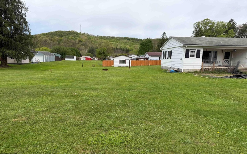 139 Custer Street, Belington, West Virginia 26250, 3 Bedrooms Bedrooms, 7 Rooms Rooms,1 BathroomBathrooms,Single Family Detached,For Sale,Custer,10164596