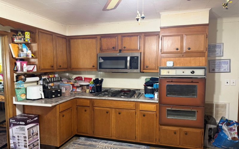139 Custer Street, Belington, West Virginia 26250, 3 Bedrooms Bedrooms, 7 Rooms Rooms,1 BathroomBathrooms,Single Family Detached,For Sale,Custer,10164596