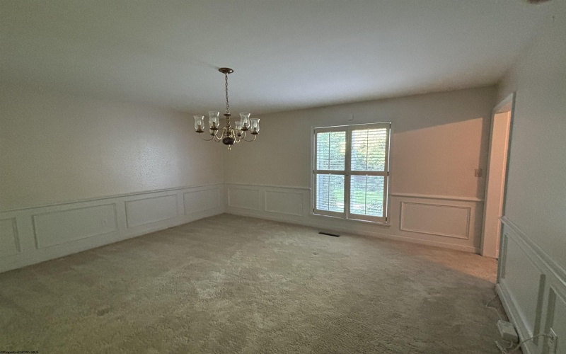 121 Stoneybrook Road, Clarksburg, West Virginia 26301-5658, 3 Bedrooms Bedrooms, 8 Rooms Rooms,2 BathroomsBathrooms,Single Family Detached,For Sale,Stoneybrook,10160756