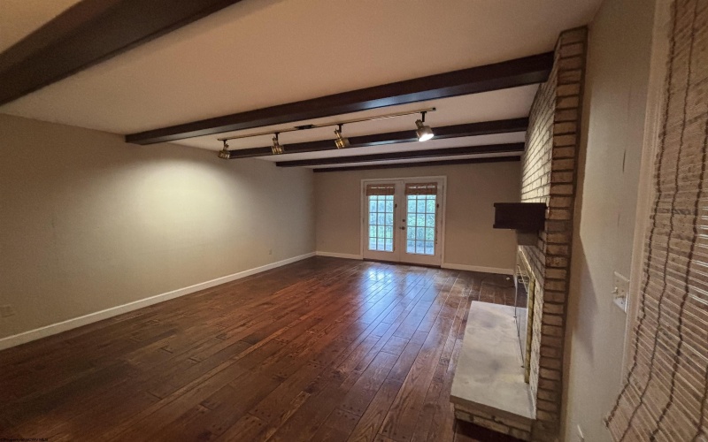 121 Stoneybrook Road, Clarksburg, West Virginia 26301-5658, 3 Bedrooms Bedrooms, 8 Rooms Rooms,2 BathroomsBathrooms,Single Family Detached,For Sale,Stoneybrook,10160756