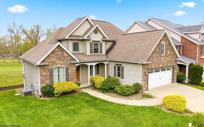 500 Saint Andrews Drive, Morgantown, West Virginia 26508, 5 Bedrooms Bedrooms, 9 Rooms Rooms,3 BathroomsBathrooms,Single Family Detached,For Sale,Saint Andrews,10164602