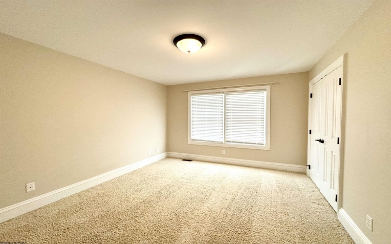 500 Saint Andrews Drive, Morgantown, West Virginia 26508, 5 Bedrooms Bedrooms, 9 Rooms Rooms,3 BathroomsBathrooms,Single Family Detached,For Sale,Saint Andrews,10164602