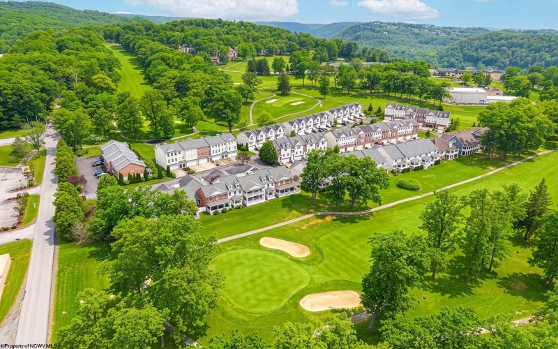 500 Saint Andrews Drive, Morgantown, West Virginia 26508, 5 Bedrooms Bedrooms, 9 Rooms Rooms,3 BathroomsBathrooms,Single Family Detached,For Sale,Saint Andrews,10164602