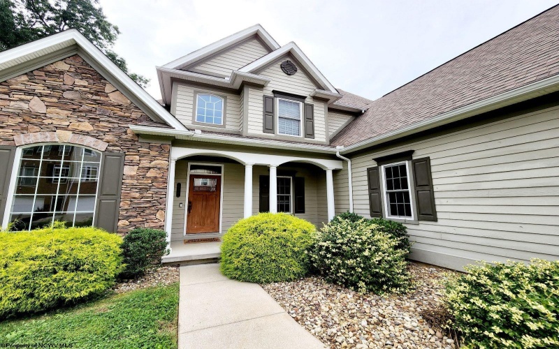 500 Saint Andrews Drive, Morgantown, West Virginia 26508, 5 Bedrooms Bedrooms, 9 Rooms Rooms,3 BathroomsBathrooms,Single Family Detached,For Sale,Saint Andrews,10164602