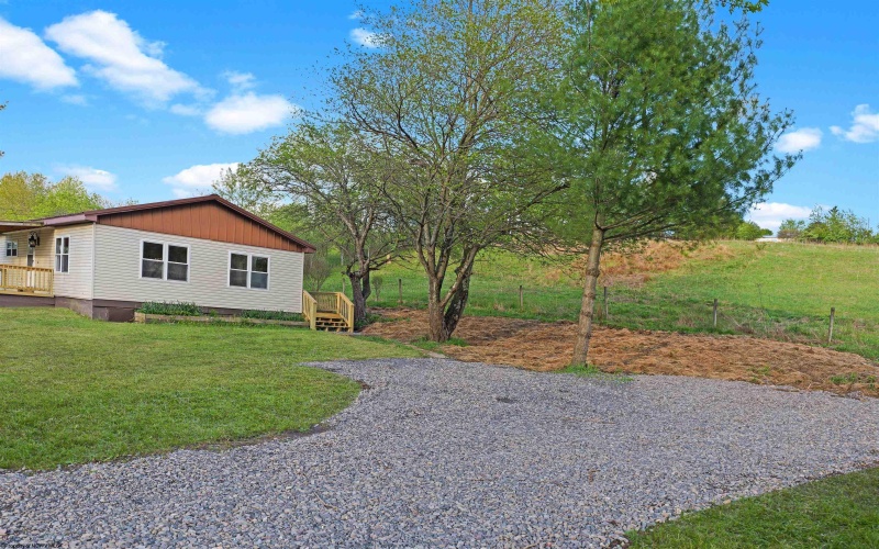 310 Sanders Street, Terra Alta, West Virginia 26764, 3 Bedrooms Bedrooms, 7 Rooms Rooms,2 BathroomsBathrooms,Single Family Detached,For Sale,Sanders,10164605