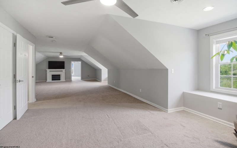 123 Cortland Road, Bridgeport, West Virginia 26330, 4 Bedrooms Bedrooms, 9 Rooms Rooms,3 BathroomsBathrooms,Single Family Detached,For Sale,Cortland,10164606