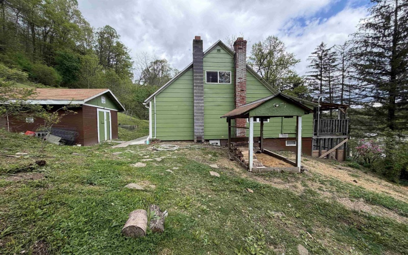6357 Seneca Trail, Montrose, West Virginia 26283, 3 Bedrooms Bedrooms, 7 Rooms Rooms,1 BathroomBathrooms,Single Family Detached,For Sale,Seneca,10164604