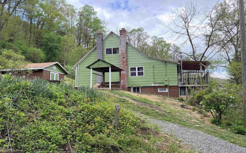 6357 Seneca Trail, Montrose, West Virginia 26283, 3 Bedrooms Bedrooms, 7 Rooms Rooms,1 BathroomBathrooms,Single Family Detached,For Sale,Seneca,10164604