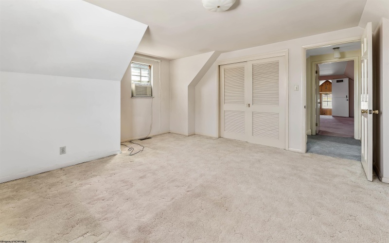 665 Killarney Drive, Morgantown, West Virginia 26505, 4 Bedrooms Bedrooms, 7 Rooms Rooms,2 BathroomsBathrooms,Single Family Detached,For Sale,Killarney,10164612