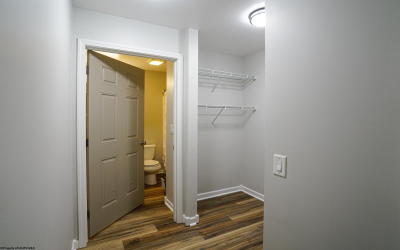 256 Spring Street, Morgantown, West Virginia 26505, 4 Bedrooms Bedrooms, 6 Rooms Rooms,4 BathroomsBathrooms,Residential Rentals,For Rent,Spring,10164609