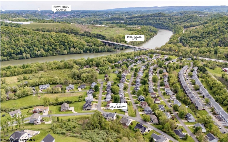 1313 Jamestown Drive, Morgantown, West Virginia 26508, 4 Bedrooms Bedrooms, 11 Rooms Rooms,3 BathroomsBathrooms,Single Family Detached,For Sale,Jamestown,10164610