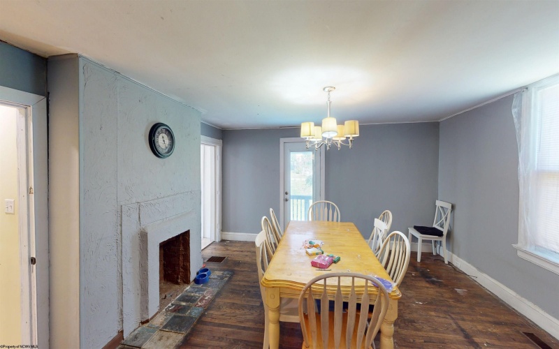 515 Benoni Avenue, Fairmont, West Virginia 26554, 3 Bedrooms Bedrooms, 8 Rooms Rooms,1 BathroomBathrooms,Single Family Detached,For Sale,Benoni,10164614