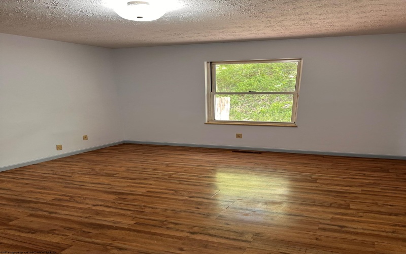 1046 White Avenue, Morgantown, West Virginia 26505, 2 Bedrooms Bedrooms, 6 Rooms Rooms,1 BathroomBathrooms,Single Family Attached,For Sale,White,10164641