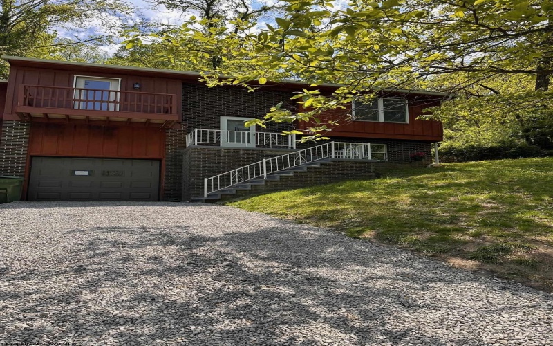1046 White Avenue, Morgantown, West Virginia 26505, 2 Bedrooms Bedrooms, 6 Rooms Rooms,1 BathroomBathrooms,Single Family Attached,For Sale,White,10164641