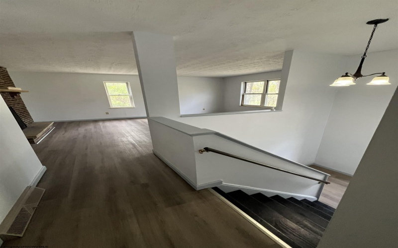 1046 White Avenue, Morgantown, West Virginia 26505, 2 Bedrooms Bedrooms, 6 Rooms Rooms,1 BathroomBathrooms,Single Family Attached,For Sale,White,10164641