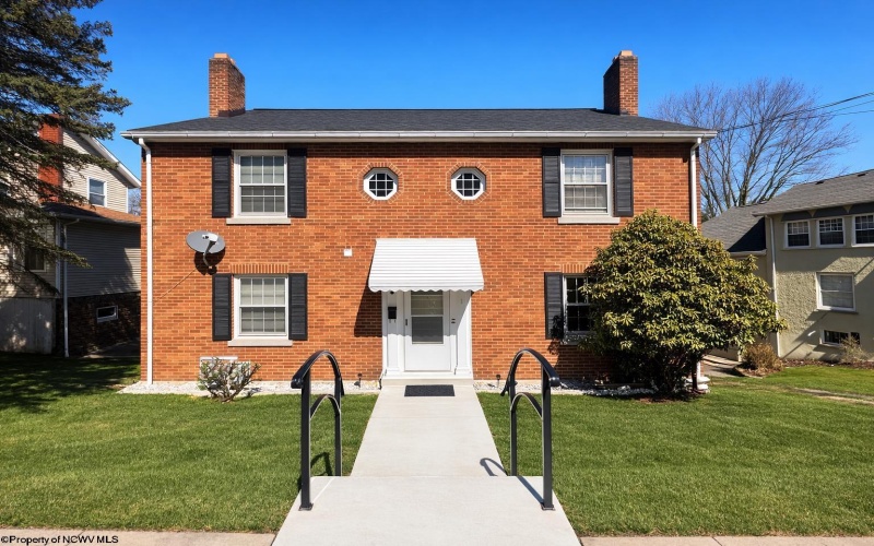1 Hillside Drive, Fairmont, West Virginia 26554, 4 Bedrooms Bedrooms, 10 Rooms Rooms,2 BathroomsBathrooms,Single Family Detached,For Sale,Hillside,10164640