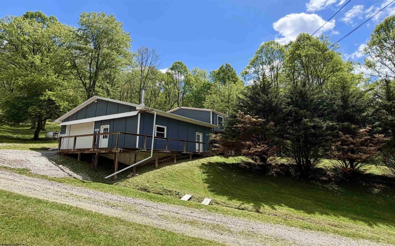 804 Jewelweed Road, Bristol, West Virginia 26426, 3 Bedrooms Bedrooms, 8 Rooms Rooms,2 BathroomsBathrooms,Single Family Detached,For Sale,Jewelweed,10164618