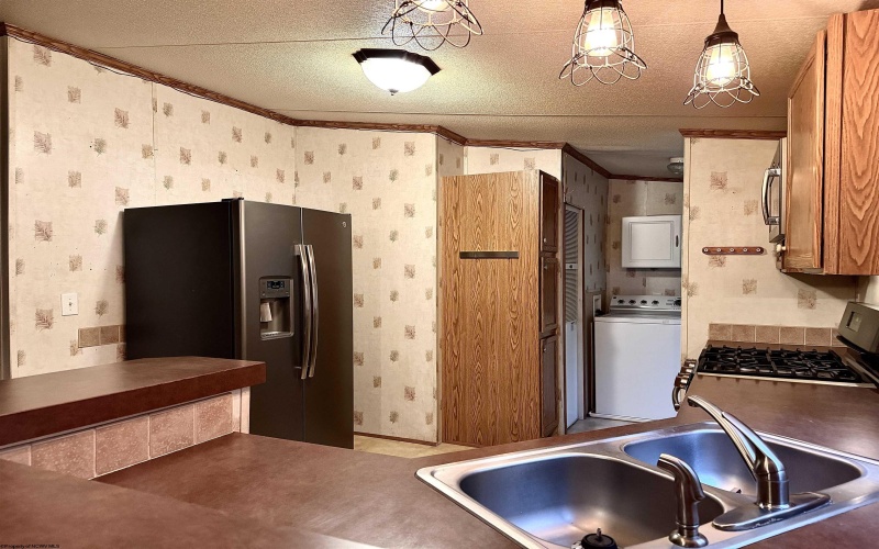 804 Jewelweed Road, Bristol, West Virginia 26426, 3 Bedrooms Bedrooms, 8 Rooms Rooms,2 BathroomsBathrooms,Single Family Detached,For Sale,Jewelweed,10164618