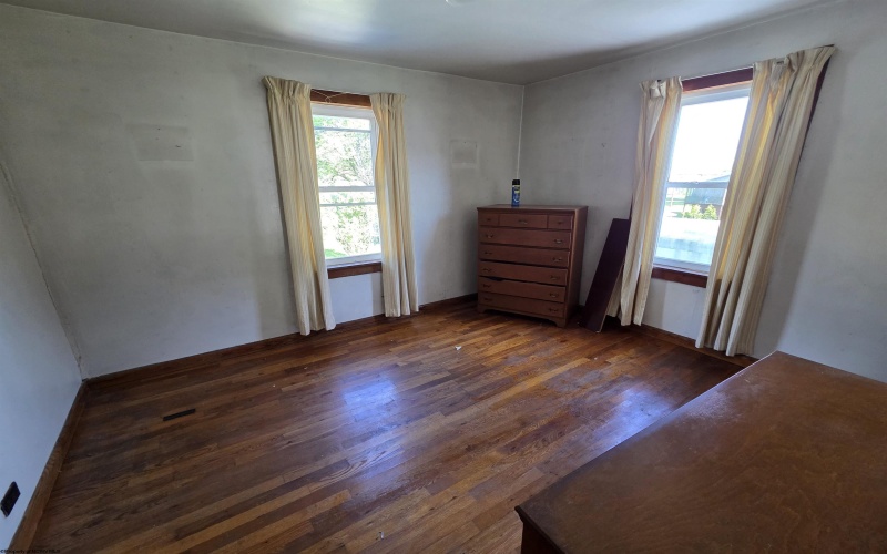 115 Davis Street, Parsons, West Virginia 26287, 3 Bedrooms Bedrooms, 6 Rooms Rooms,2 BathroomsBathrooms,Single Family Detached,For Sale,Davis,10164620