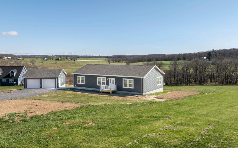 238 Meadowlark Drive, Bruceton Mills, West Virginia 26525, 3 Bedrooms Bedrooms, 5 Rooms Rooms,2 BathroomsBathrooms,Single Family Detached,For Sale,Meadowlark,10164634