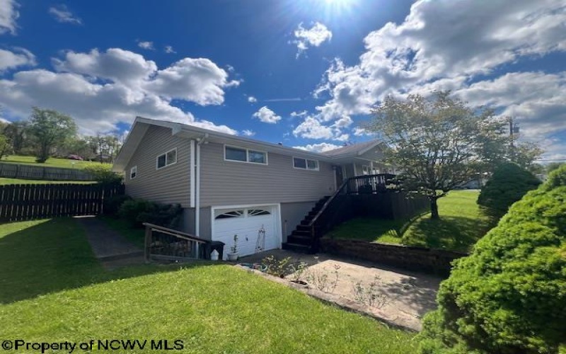 599 Martha Avenue, Shinnston, West Virginia 26431, 3 Bedrooms Bedrooms, 6 Rooms Rooms,2 BathroomsBathrooms,Single Family Detached,For Sale,Martha,10164616