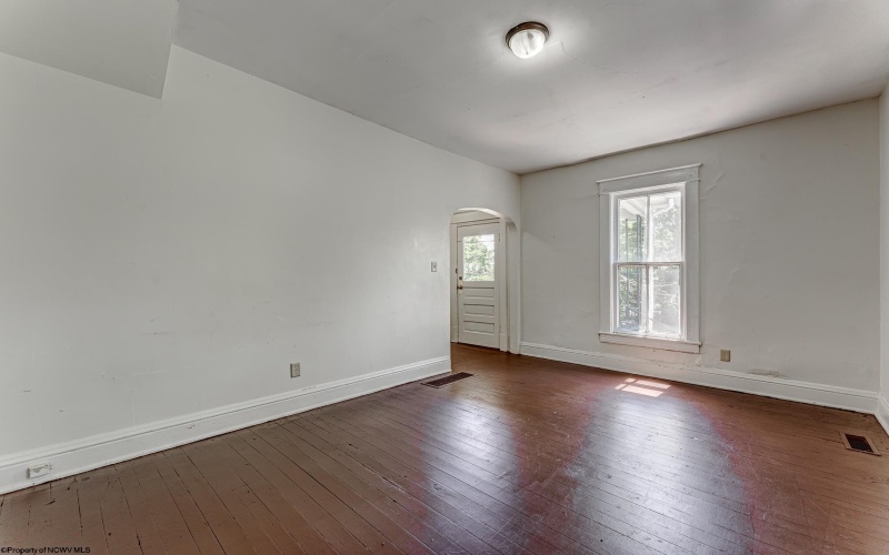 975 Dorsey Avenue, Morgantown, West Virginia 26501, 3 Bedrooms Bedrooms, 8 Rooms Rooms,2 BathroomsBathrooms,Single Family Detached,For Sale,Dorsey,10164617