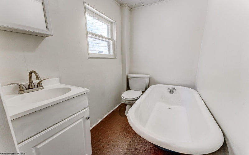 975 Dorsey Avenue, Morgantown, West Virginia 26501, 3 Bedrooms Bedrooms, 8 Rooms Rooms,2 BathroomsBathrooms,Single Family Detached,For Sale,Dorsey,10164617