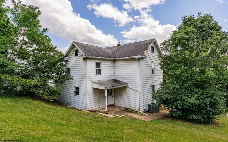 975 Dorsey Avenue, Morgantown, West Virginia 26501, 3 Bedrooms Bedrooms, 8 Rooms Rooms,2 BathroomsBathrooms,Single Family Detached,For Sale,Dorsey,10164617
