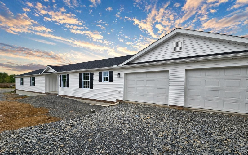 891 Auburn Lane, Flemington, West Virginia 26347, 4 Bedrooms Bedrooms, 8 Rooms Rooms,2 BathroomsBathrooms,Single Family Detached,For Sale,Auburn,10164622