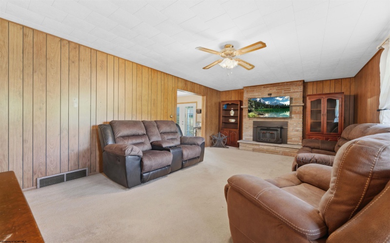 1492 Janes Hill Road, Shinnston, West Virginia 26431, 3 Bedrooms Bedrooms, 8 Rooms Rooms,1 BathroomBathrooms,Single Family Detached,For Sale,Janes Hill,10164621