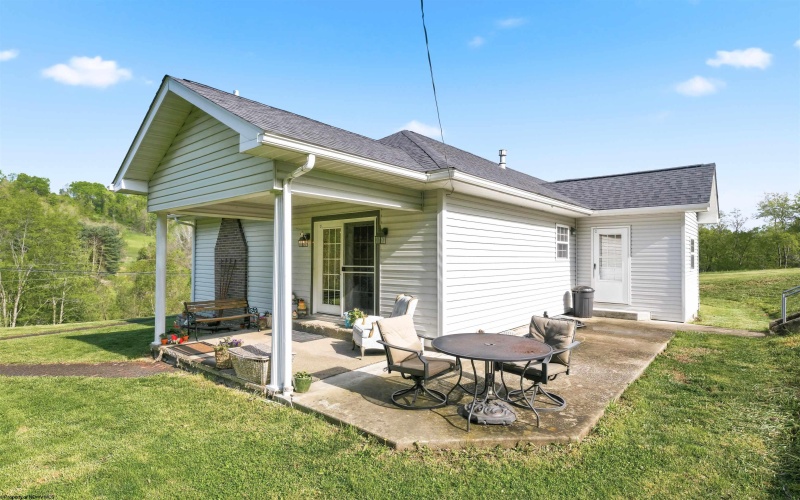 1492 Janes Hill Road, Shinnston, West Virginia 26431, 3 Bedrooms Bedrooms, 8 Rooms Rooms,1 BathroomBathrooms,Single Family Detached,For Sale,Janes Hill,10164621