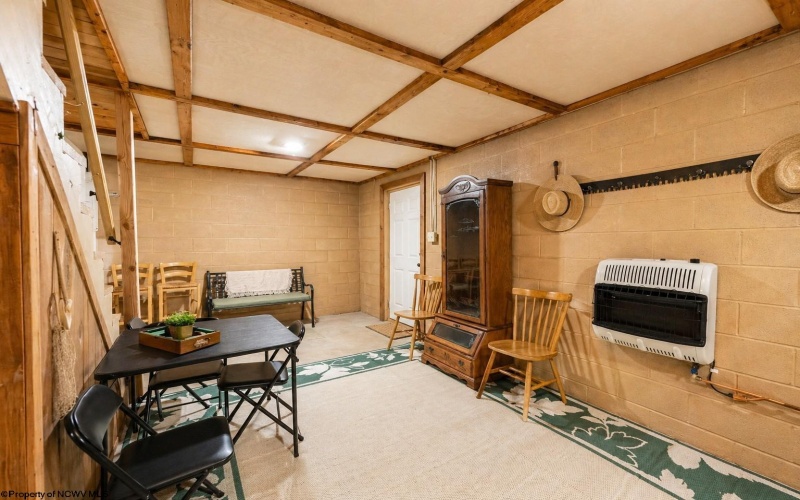 4502 Hileman Road, Bruceton Mills, West Virginia 26525, 1 Bedroom Bedrooms, 8 Rooms Rooms,2 BathroomsBathrooms,Single Family Detached,For Sale,Hileman,10164643