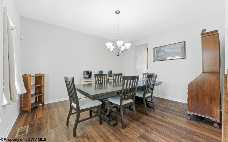 9 Highline Pass Lane, Morgantown, West Virginia 26508-0000, 4 Bedrooms Bedrooms, 10 Rooms Rooms,2 BathroomsBathrooms,Single Family Detached,For Sale,Highline Pass,10164663