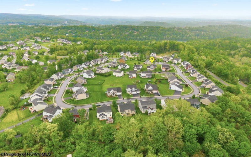 9 Highline Pass Lane, Morgantown, West Virginia 26508-0000, 4 Bedrooms Bedrooms, 10 Rooms Rooms,2 BathroomsBathrooms,Single Family Detached,For Sale,Highline Pass,10164663