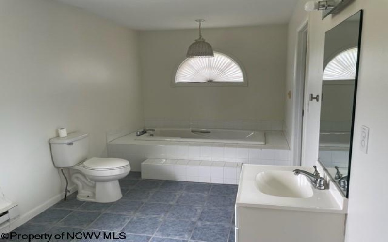 289 Sherwood Street, Morgantown, West Virginia 26505, 3 Bedrooms Bedrooms, 7 Rooms Rooms,2 BathroomsBathrooms,Residential Rentals,For Rent,Sherwood,10164662