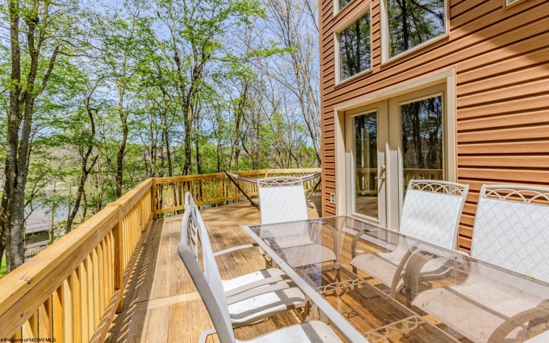 15 Fern Court, Terra Alta, West Virginia 26764, 5 Bedrooms Bedrooms, 10 Rooms Rooms,3 BathroomsBathrooms,Single Family Detached,For Sale,Fern,10164659