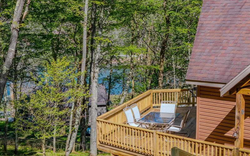15 Fern Court, Terra Alta, West Virginia 26764, 5 Bedrooms Bedrooms, 10 Rooms Rooms,3 BathroomsBathrooms,Single Family Detached,For Sale,Fern,10164659